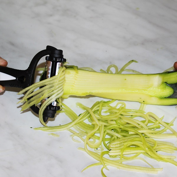 peeler tris con taglio a julienne