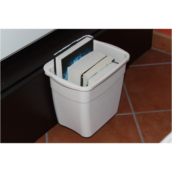 Jungle basket con libri
