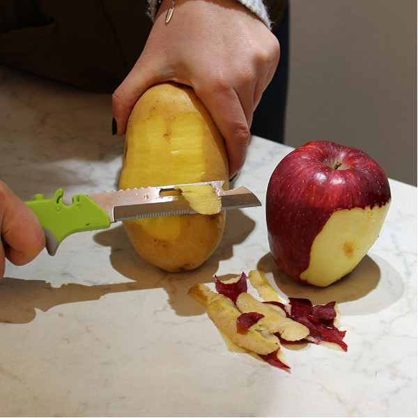 Forbice con tagliere 5 in 1 con patate