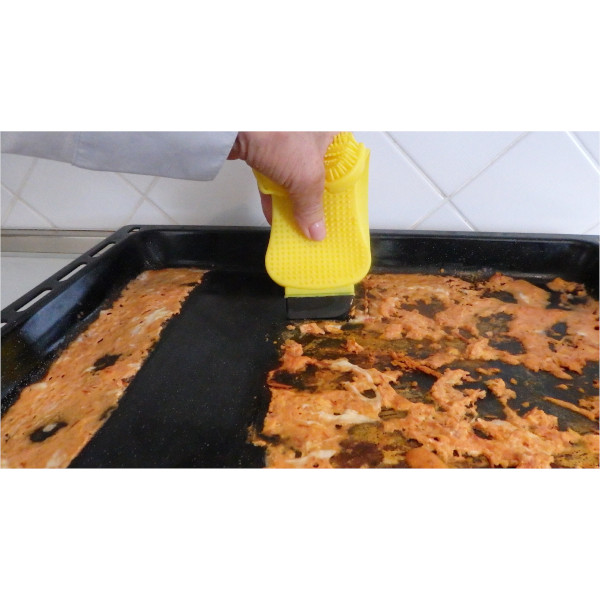 Set 2 spugne in silicone con teglia incrostata